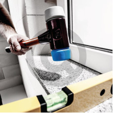 Młotek bezodrzutowy Simplex powierzchnia rękojeści podwójnie lakierowana (niewrażliwa na zabrudzenia)</td></tr><tr><td>Wszystkie części są wymienne / doposażone, dzięki czemu są bardzo ekonomiczne i oszczędzają zasoby.</td></tr><tr><td>Waga:</td><td>1,00 